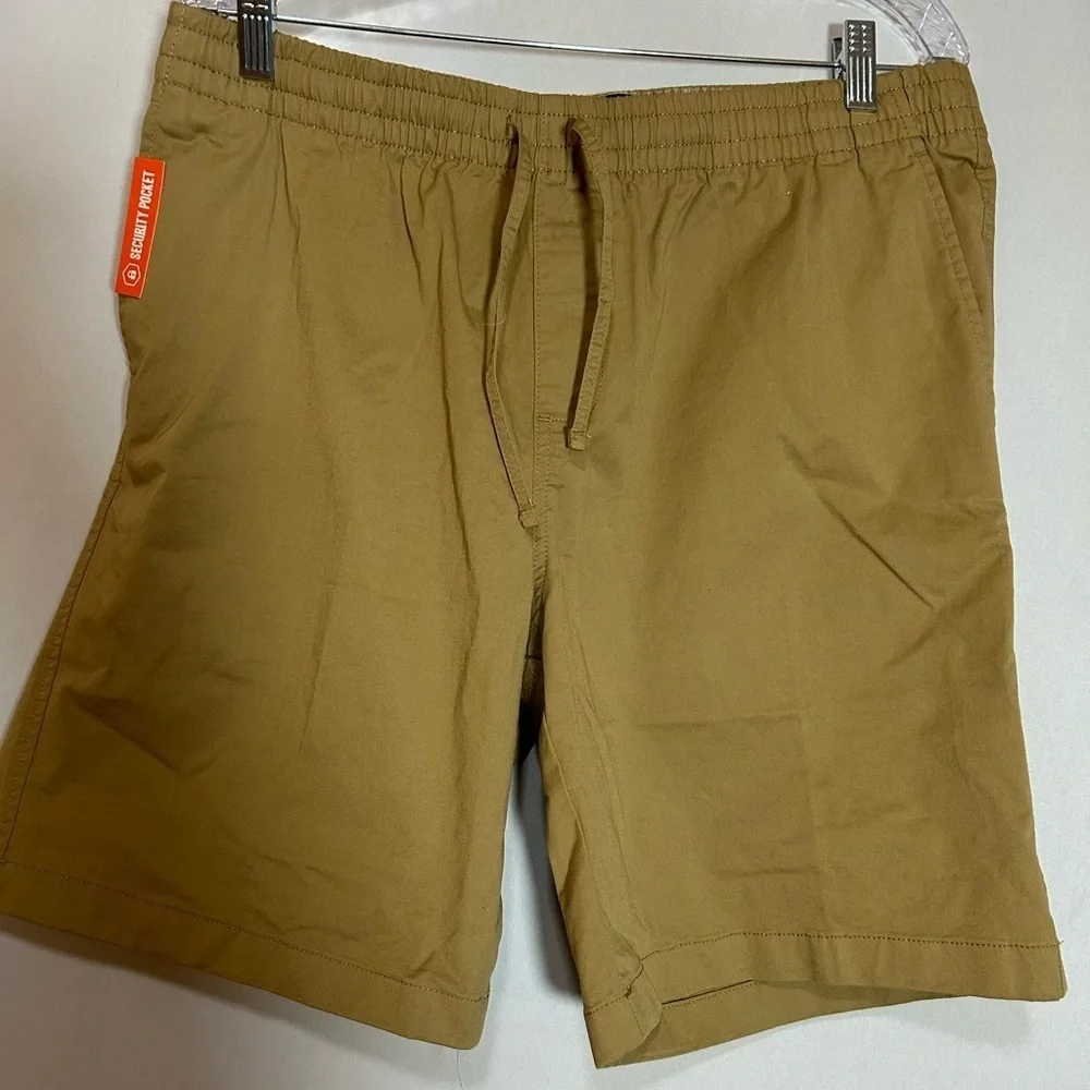 Dockers Men’s Tan Flat Front Shorts Classic Style Large NWT